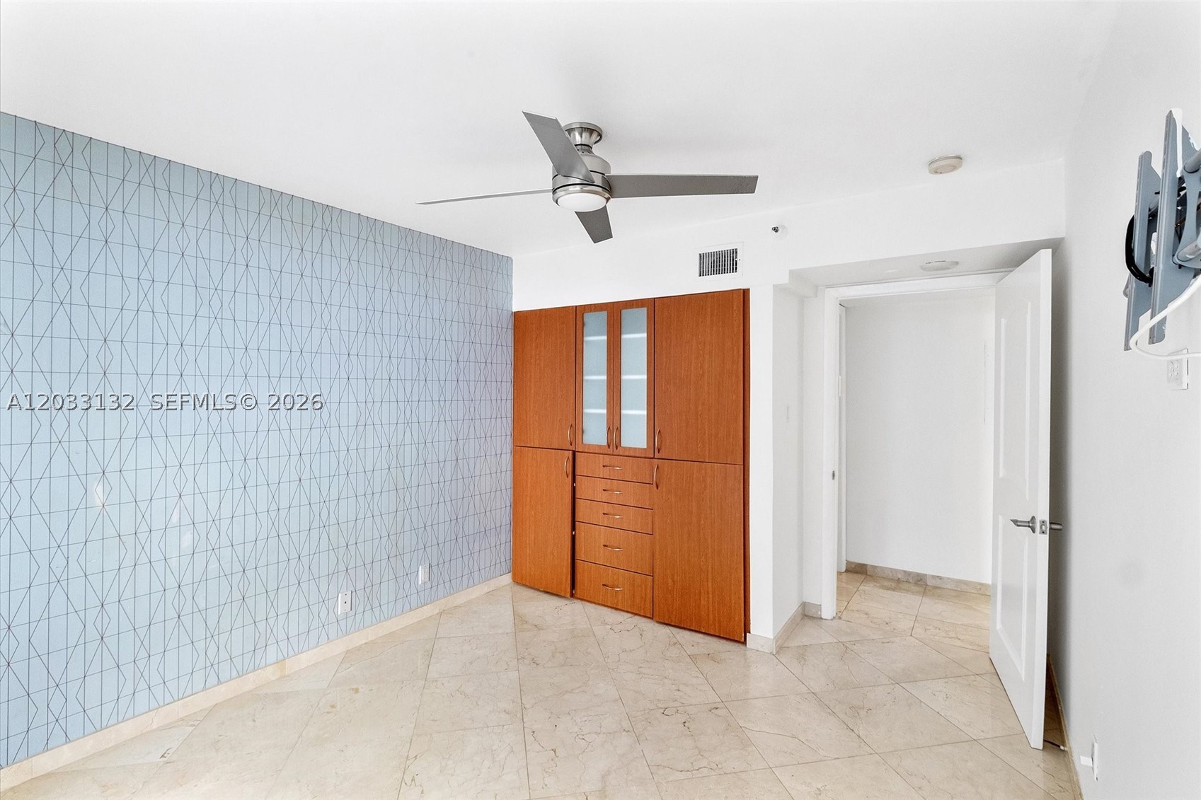 8911 Collins Ave #605 Surfside, FL 33154