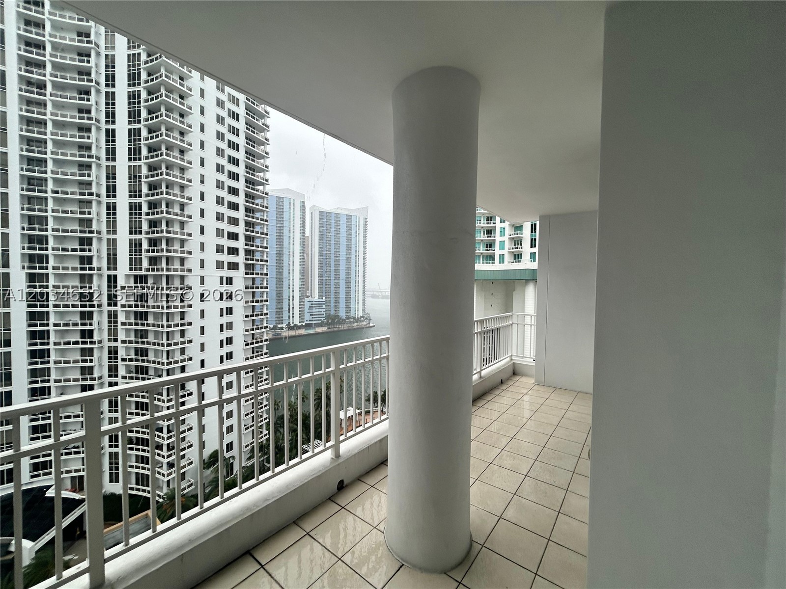 image Courts Brickell Key2