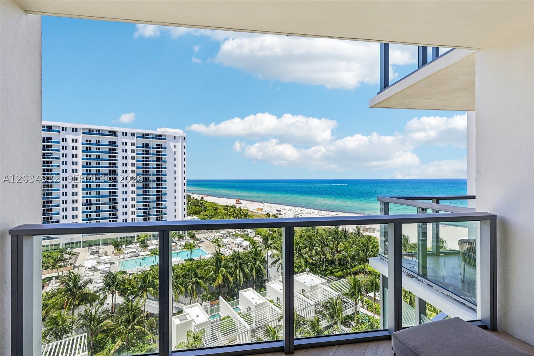 2201 Collins Ave #1019 Miami Beach, FL 33139