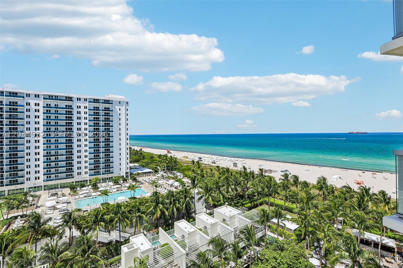 2201 Collins Ave #1019 Miami Beach, FL 33139