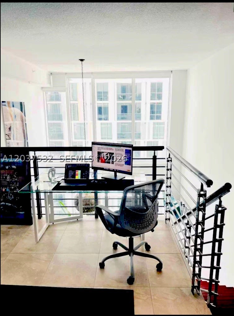 41 SE 5th St #706 Miami, FL 33131