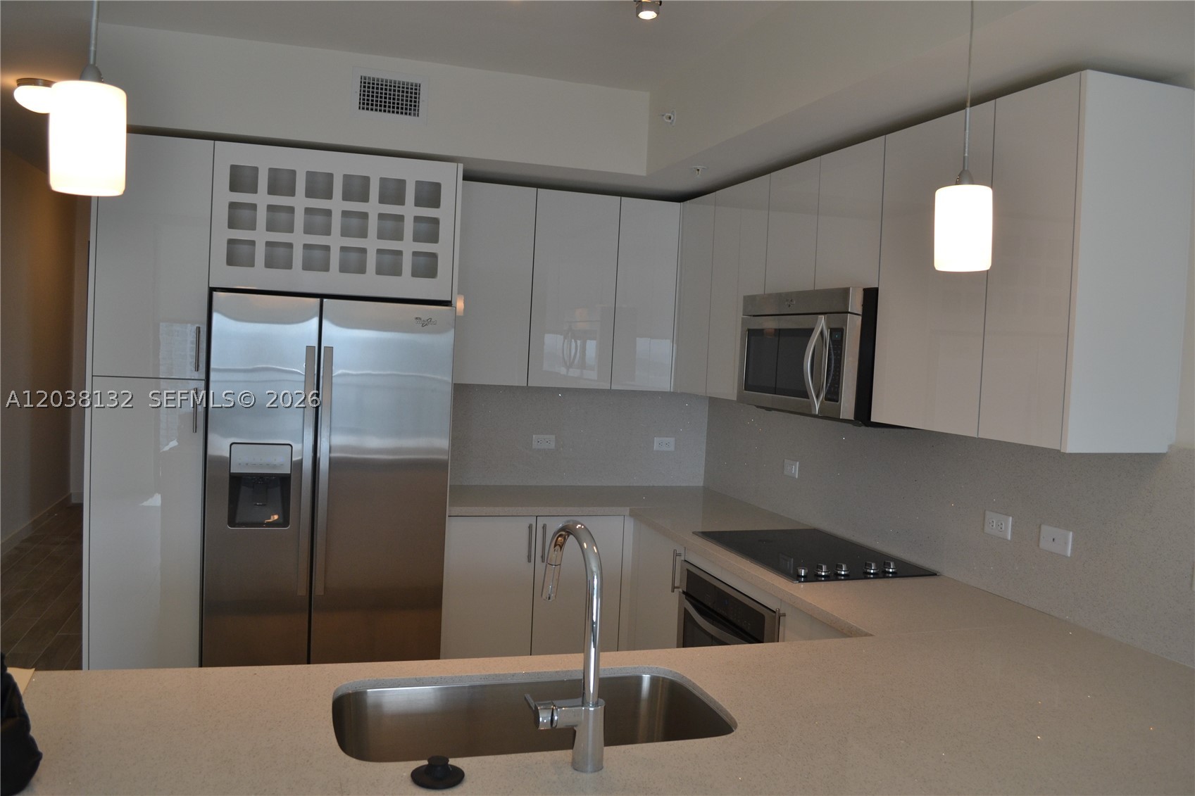 image Nine at Mary Brickell Village9