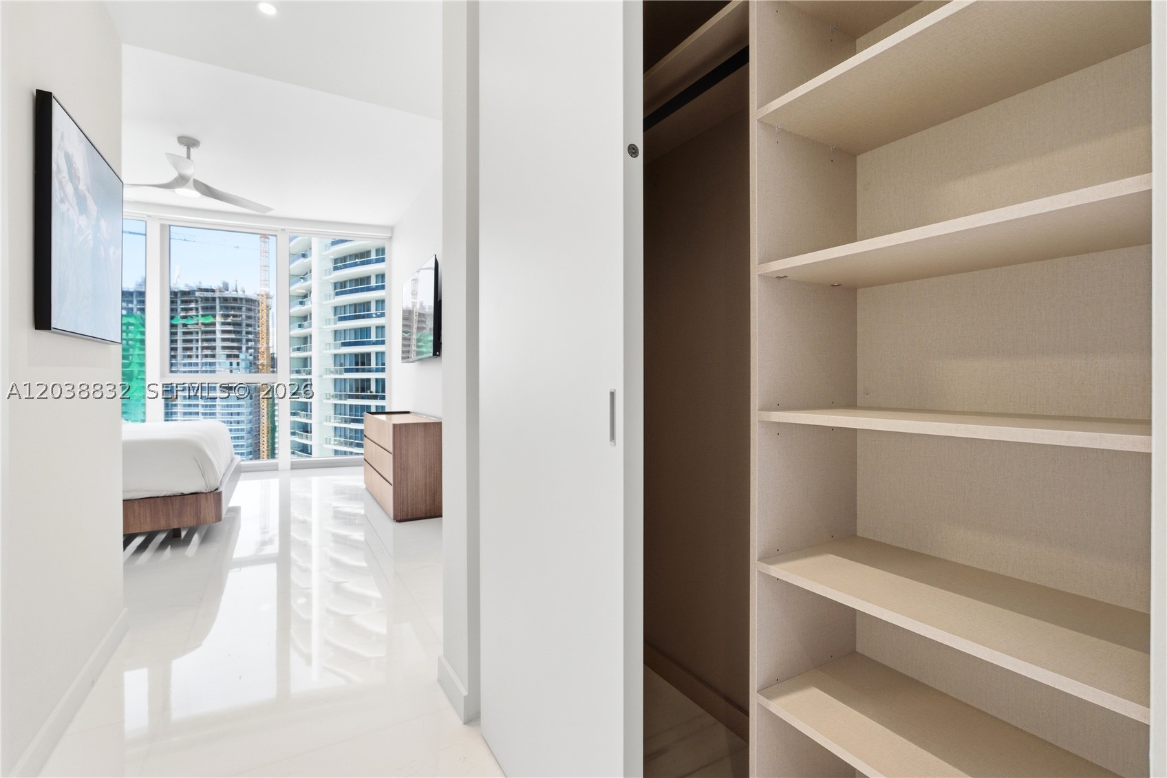300 Biscayne Blvd Way #4007W Miami, FL 33131