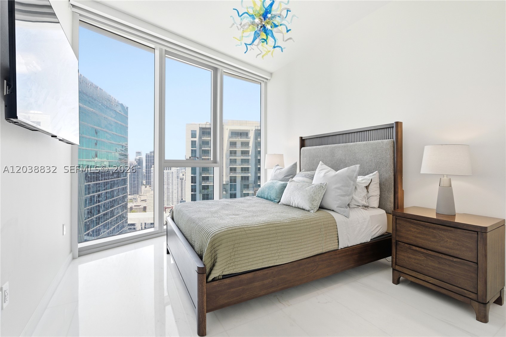 300 Biscayne Blvd Way #4007W Miami, FL 33131