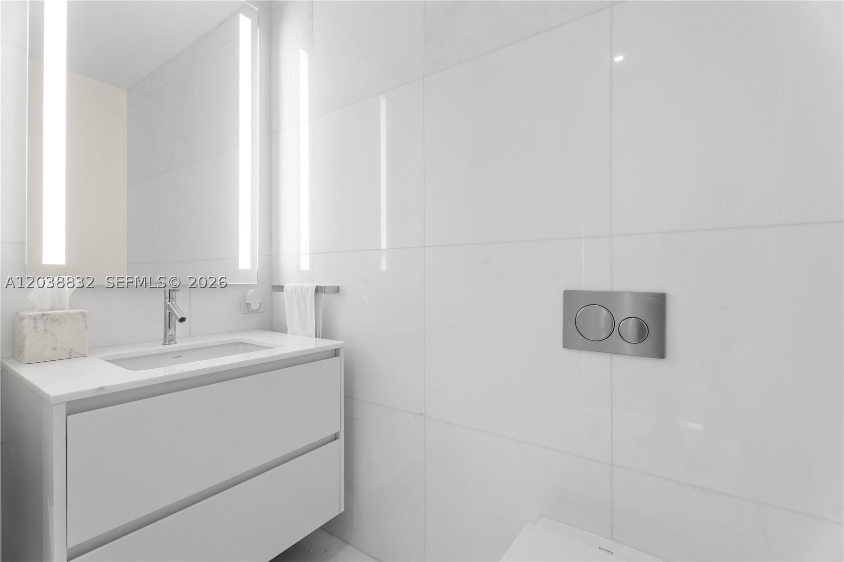 300 Biscayne Blvd Way #4007W Miami, FL 33131