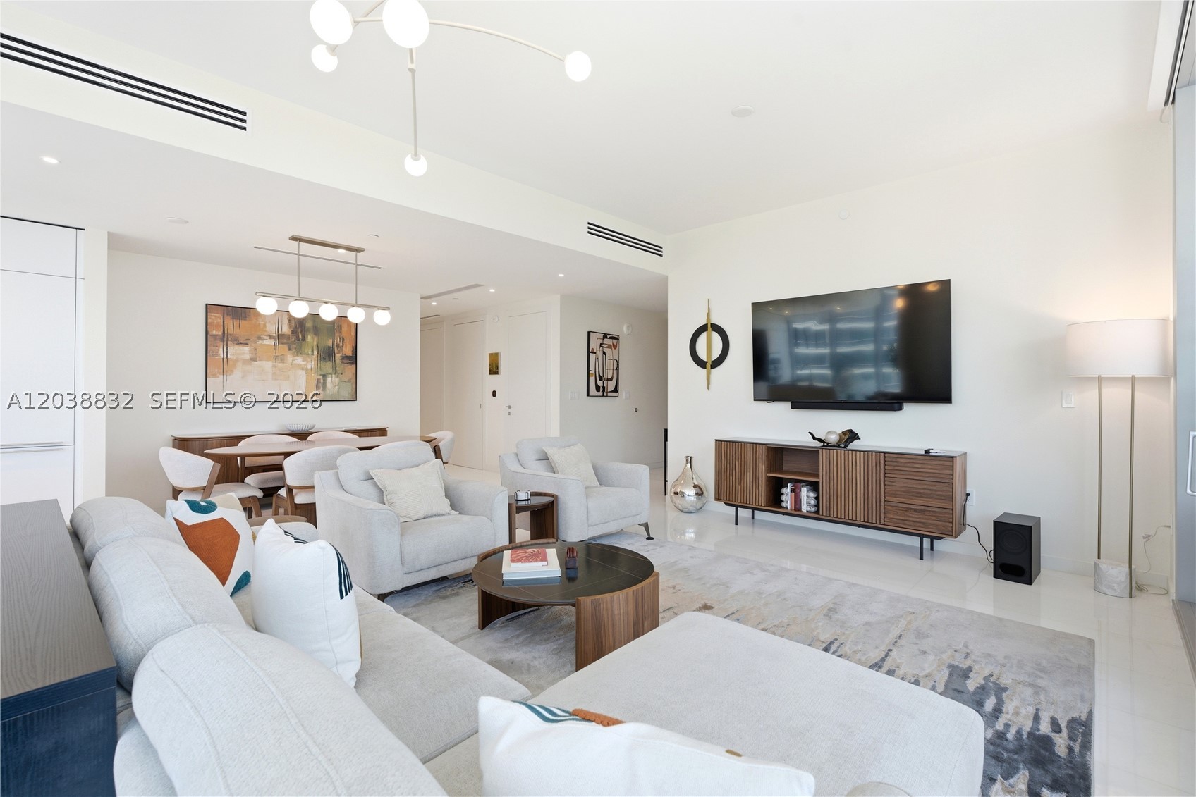 300 Biscayne Blvd Way #4007W Miami, FL 33131