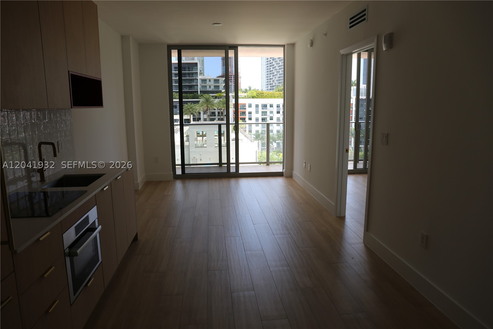 image The Standard Residences Midtown Miami14