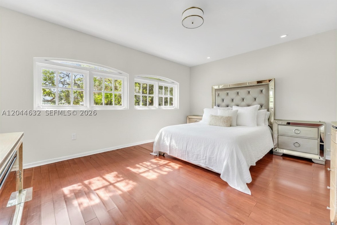 7500 W Treasure Dr North Bay Village, FL 33141
