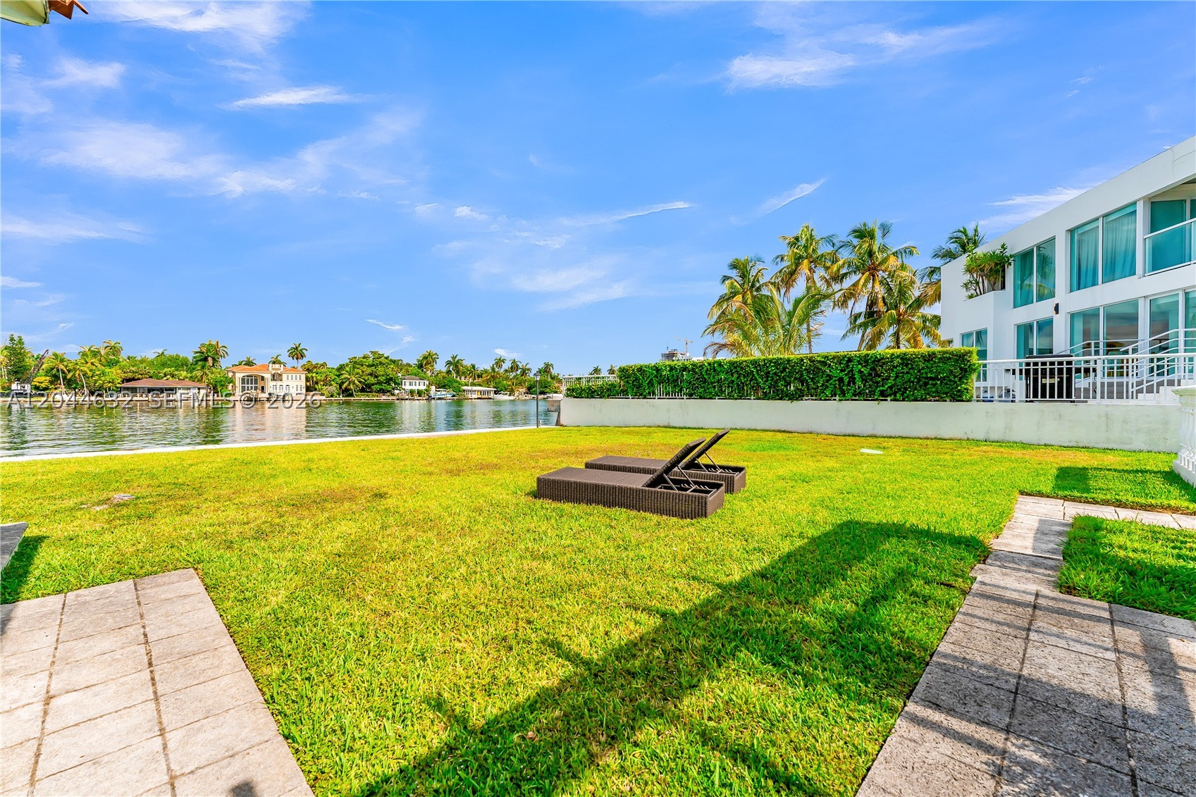7500 W Treasure Dr North Bay Village, FL 33141