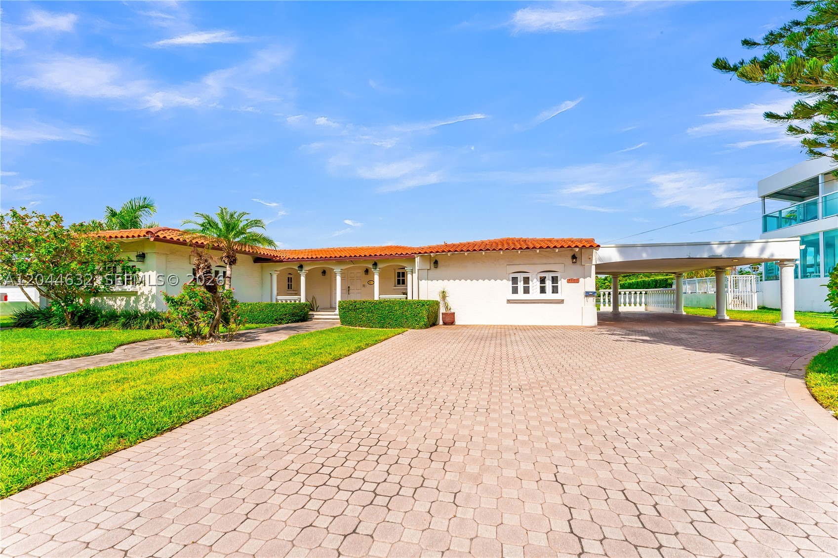 7500 W Treasure Dr North Bay Village, FL 33141