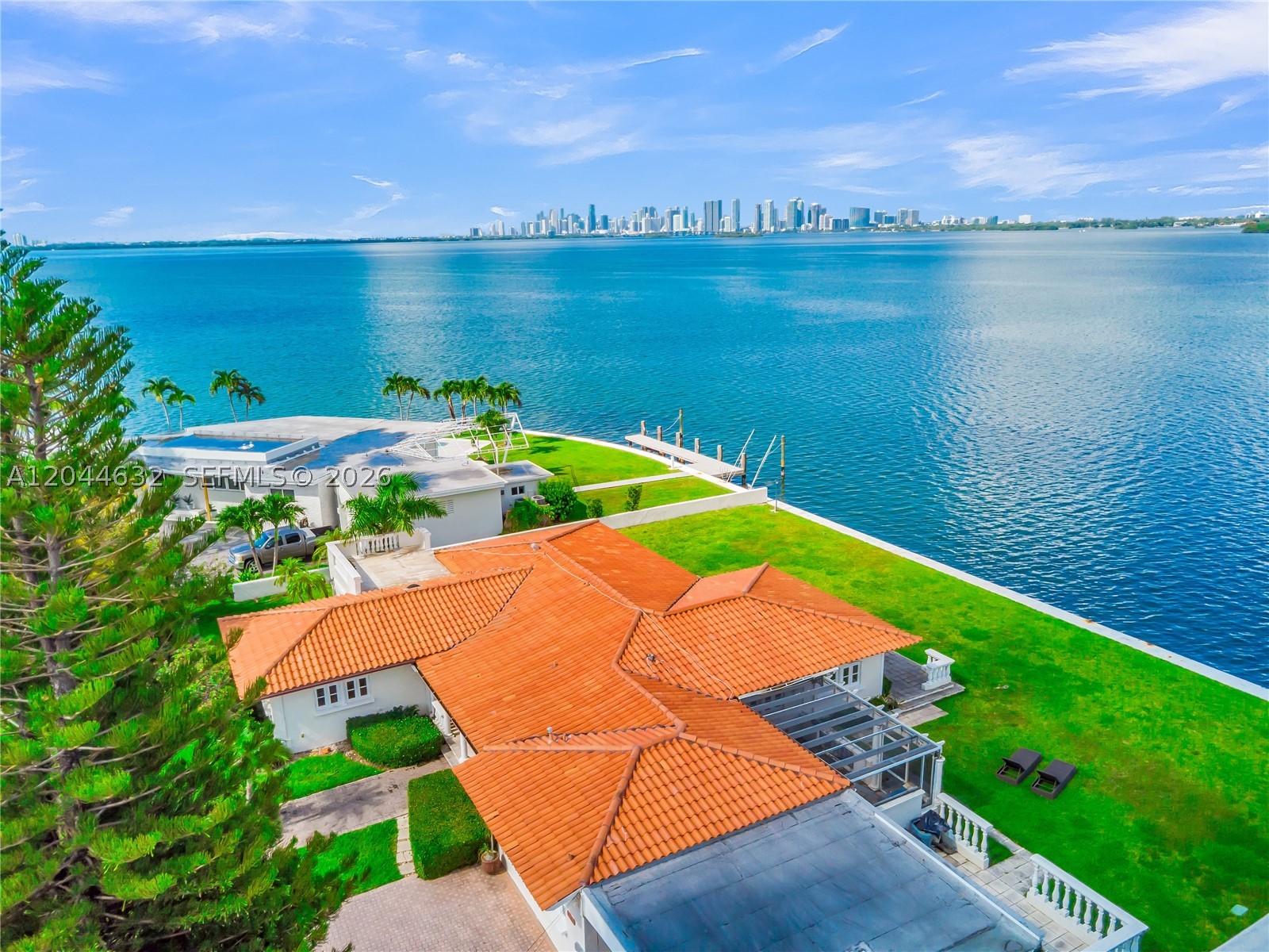 7500 W Treasure Dr North Bay Village, FL 33141