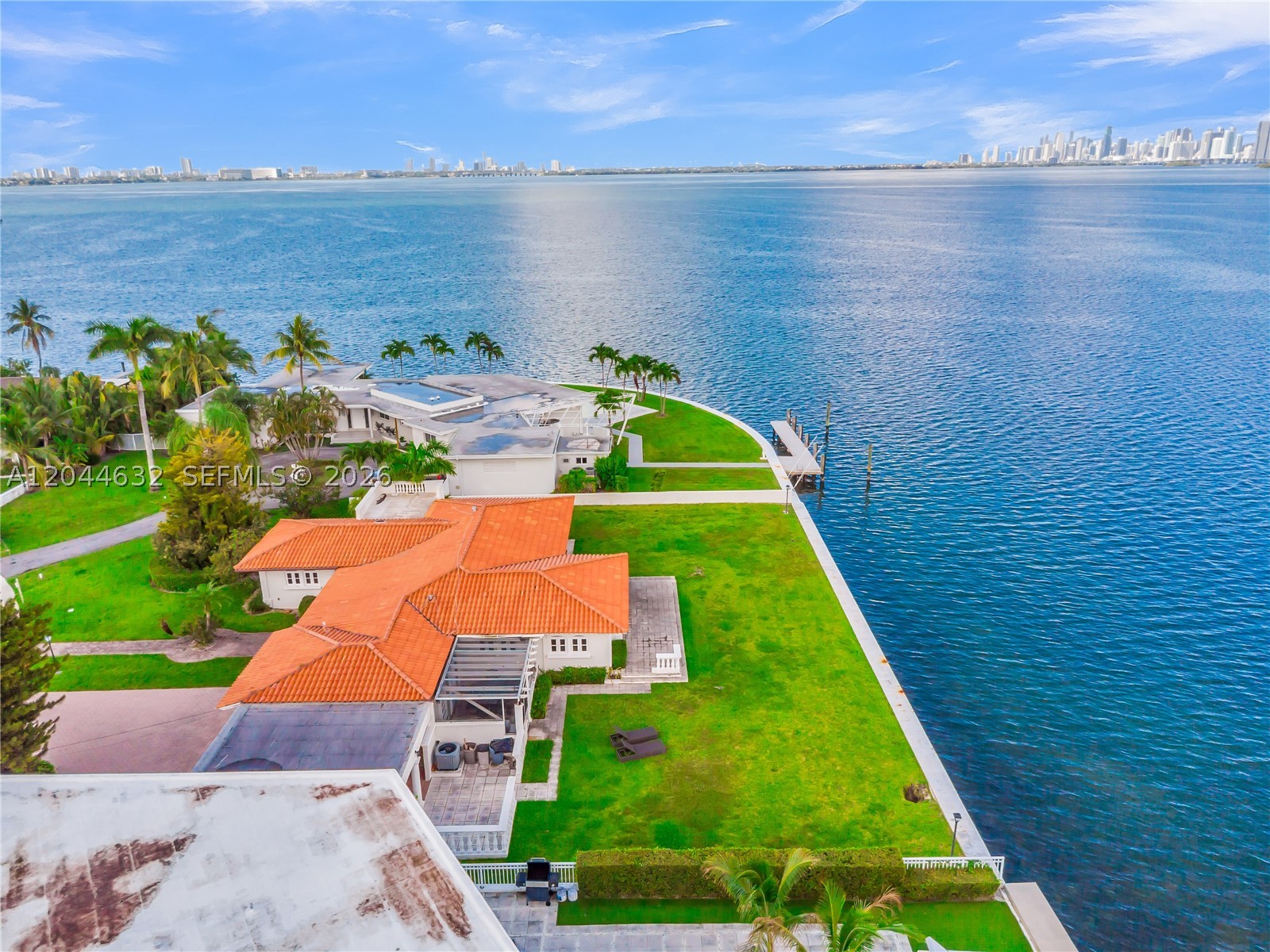 7500 W Treasure Dr North Bay Village, FL 33141