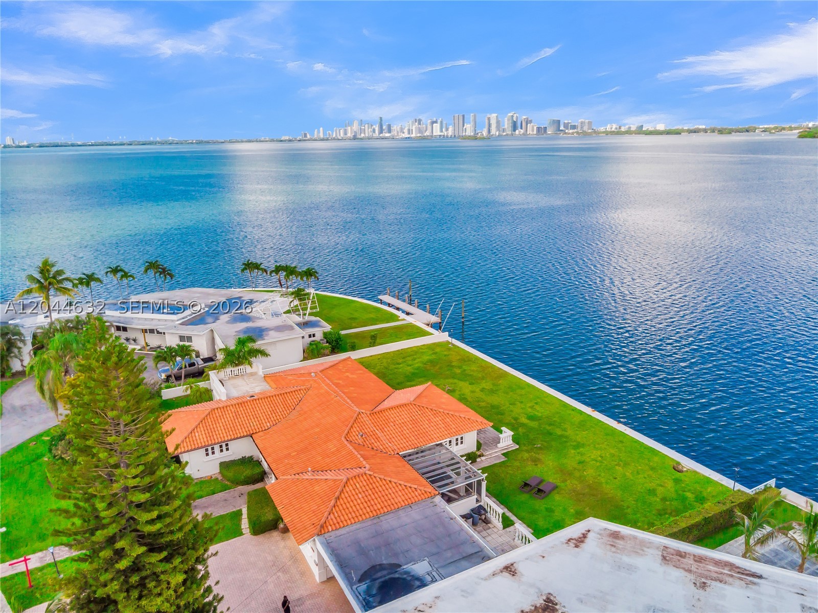 7500 W Treasure Dr North Bay Village, FL 33141