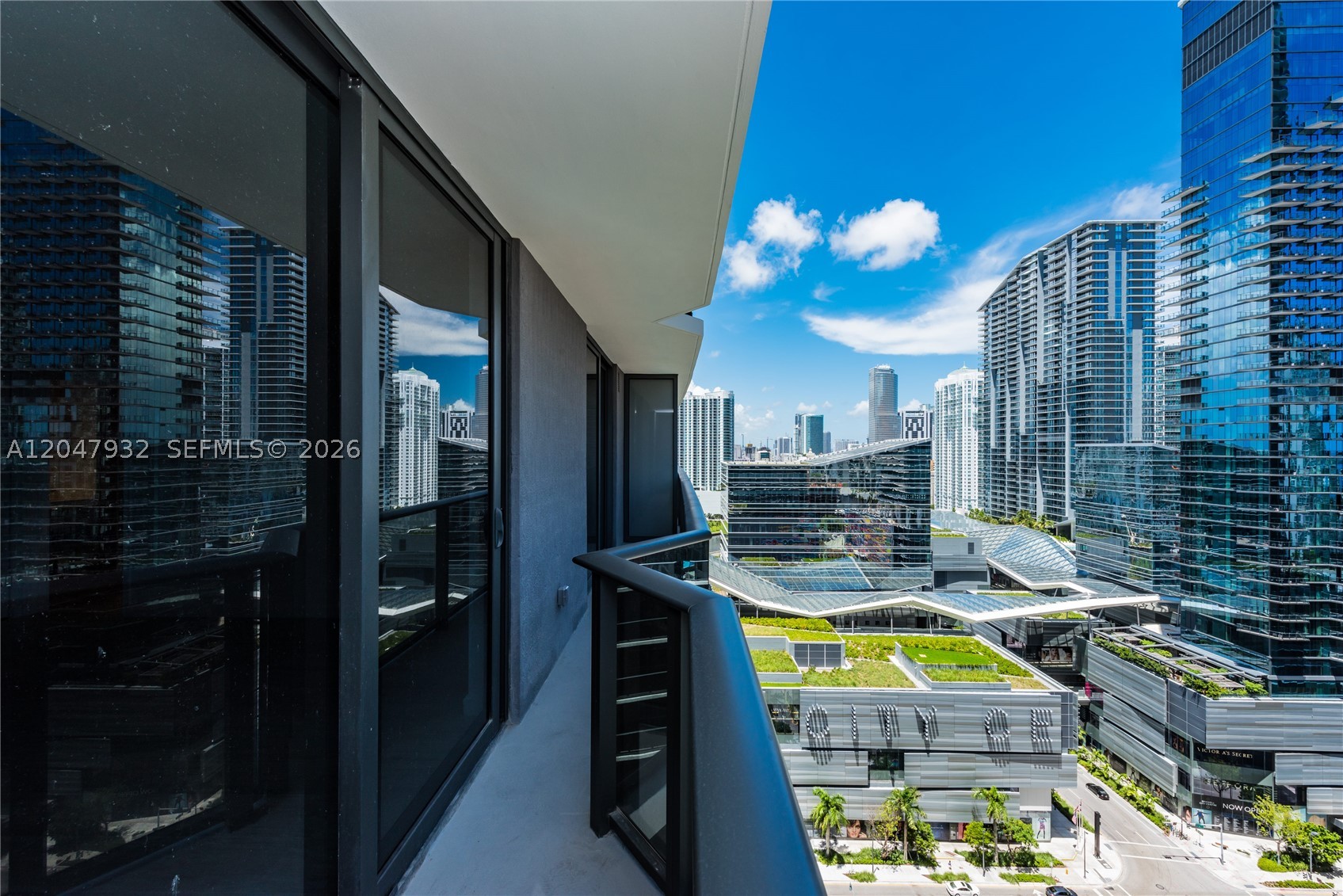 image Brickell Heights West10