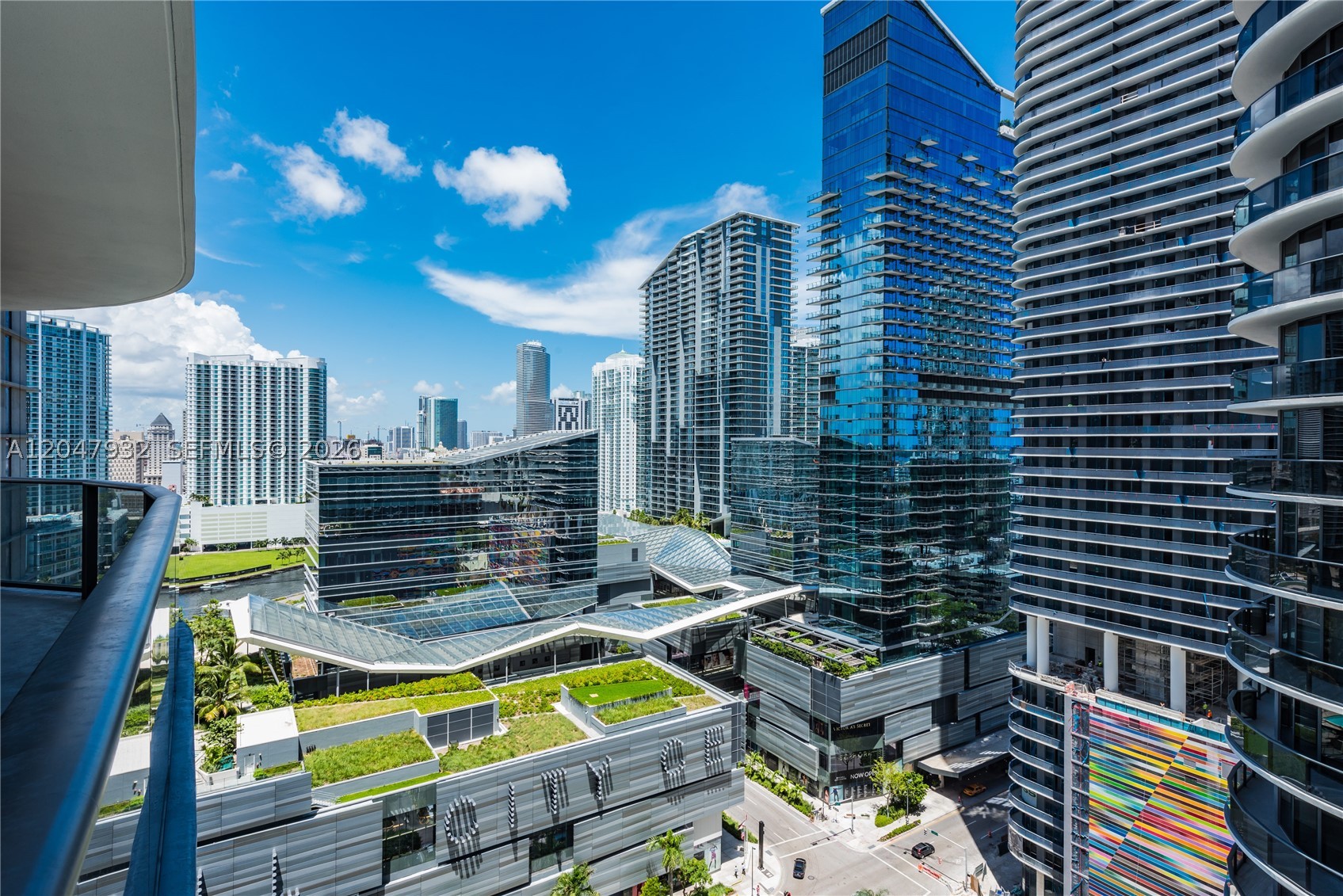 image Brickell Heights West12
