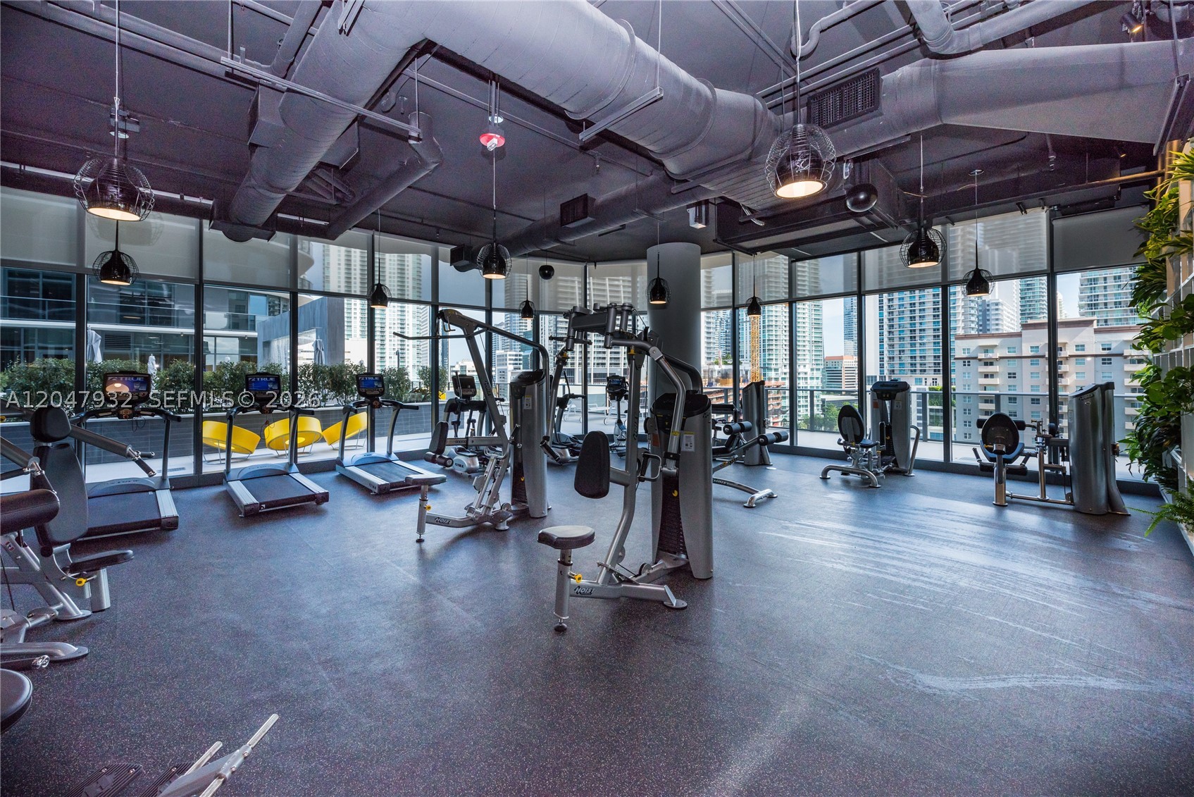 image Brickell Heights West24