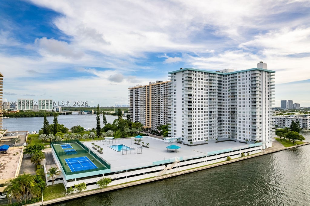 image Winston Towers 5003