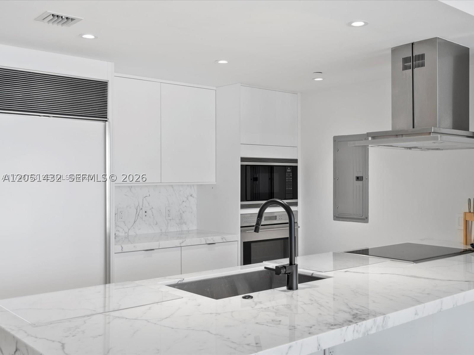 image Icon Brickell II6
