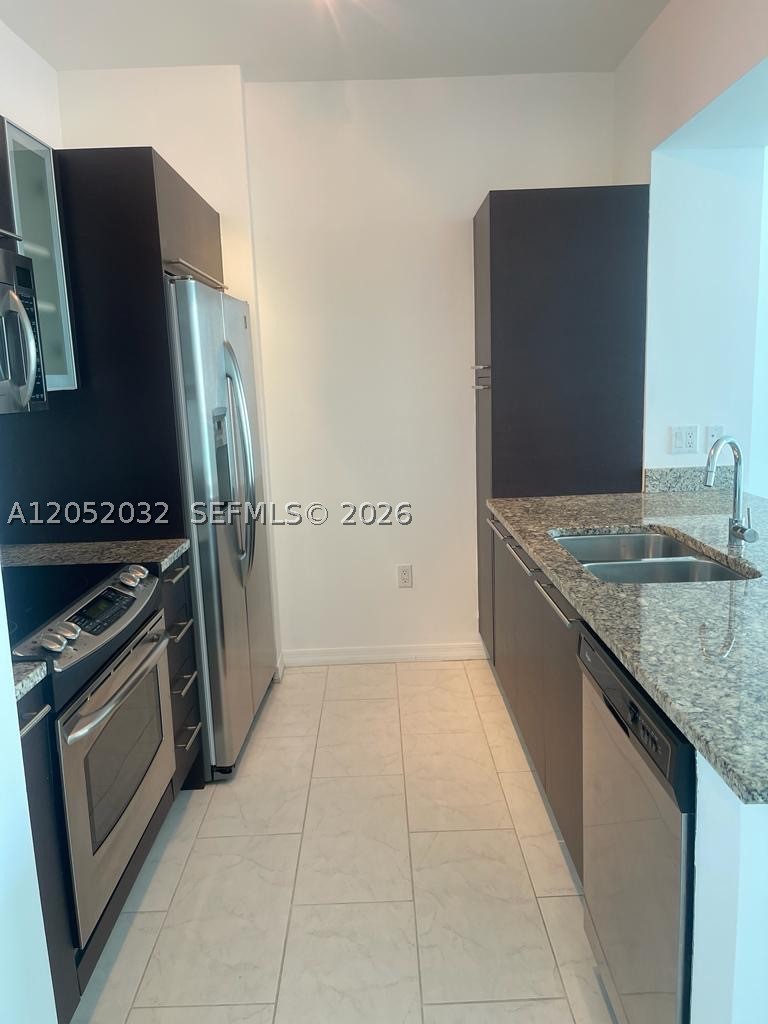 951 Brickell Ave #2803 Miami, FL 33131