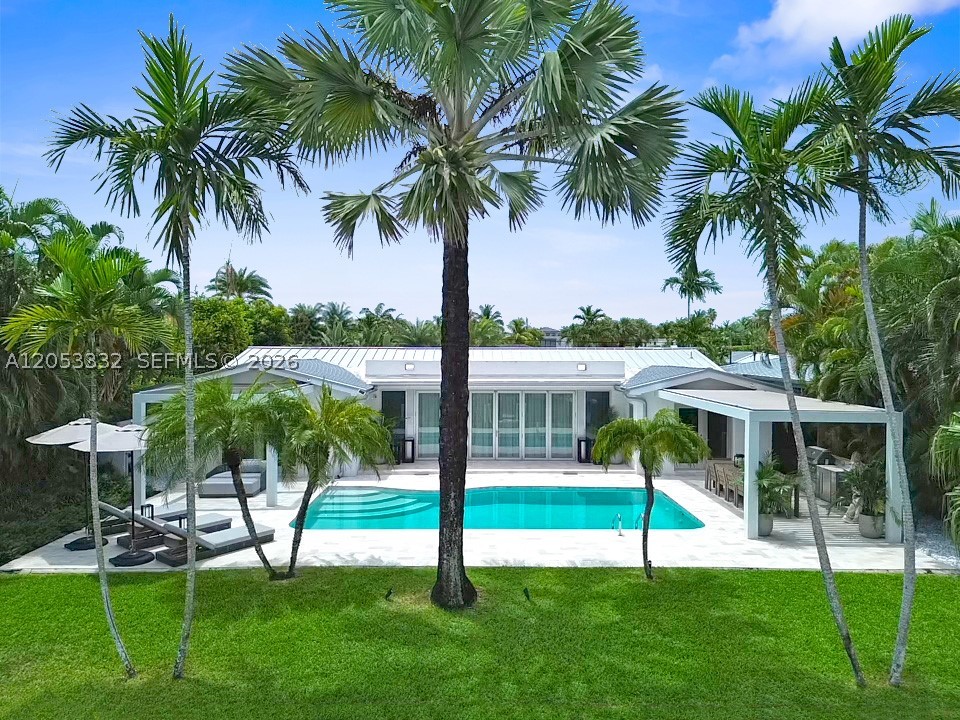 2273 Bayview Ln North Miami, FL 33181