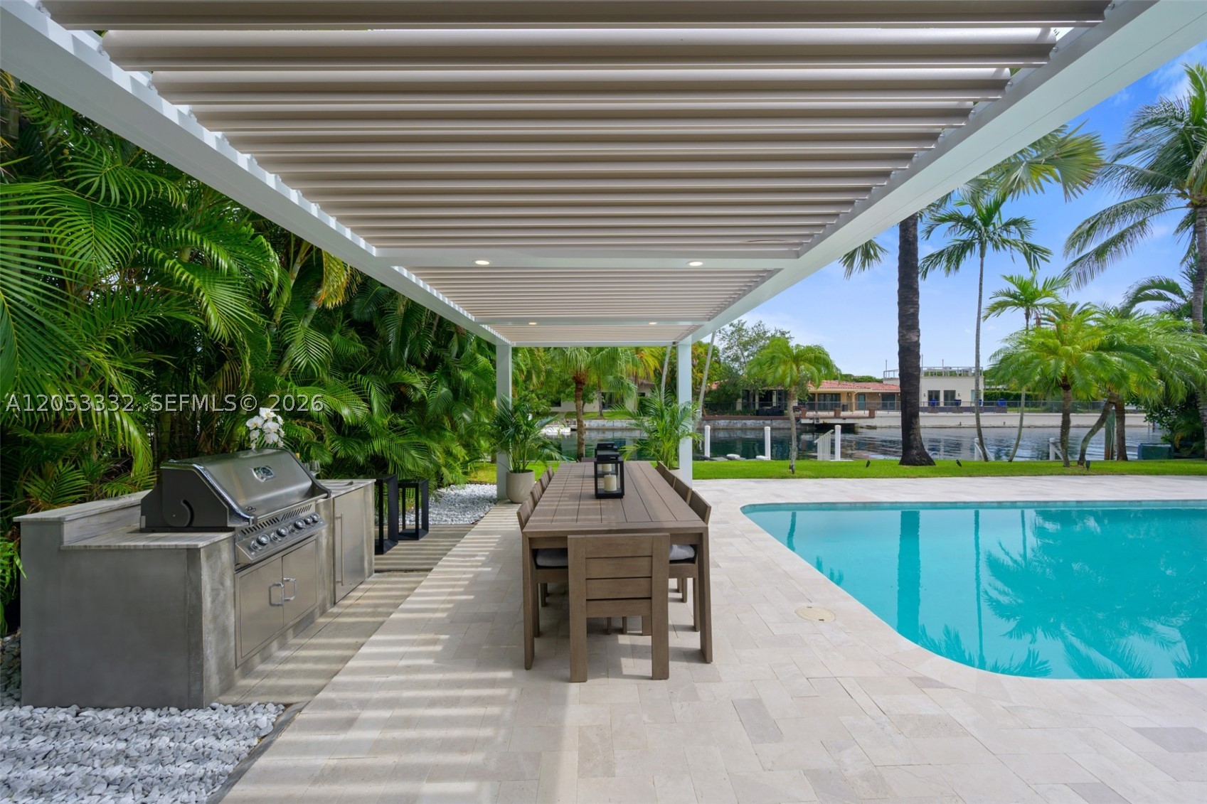 2273 Bayview Ln North Miami, FL 33181