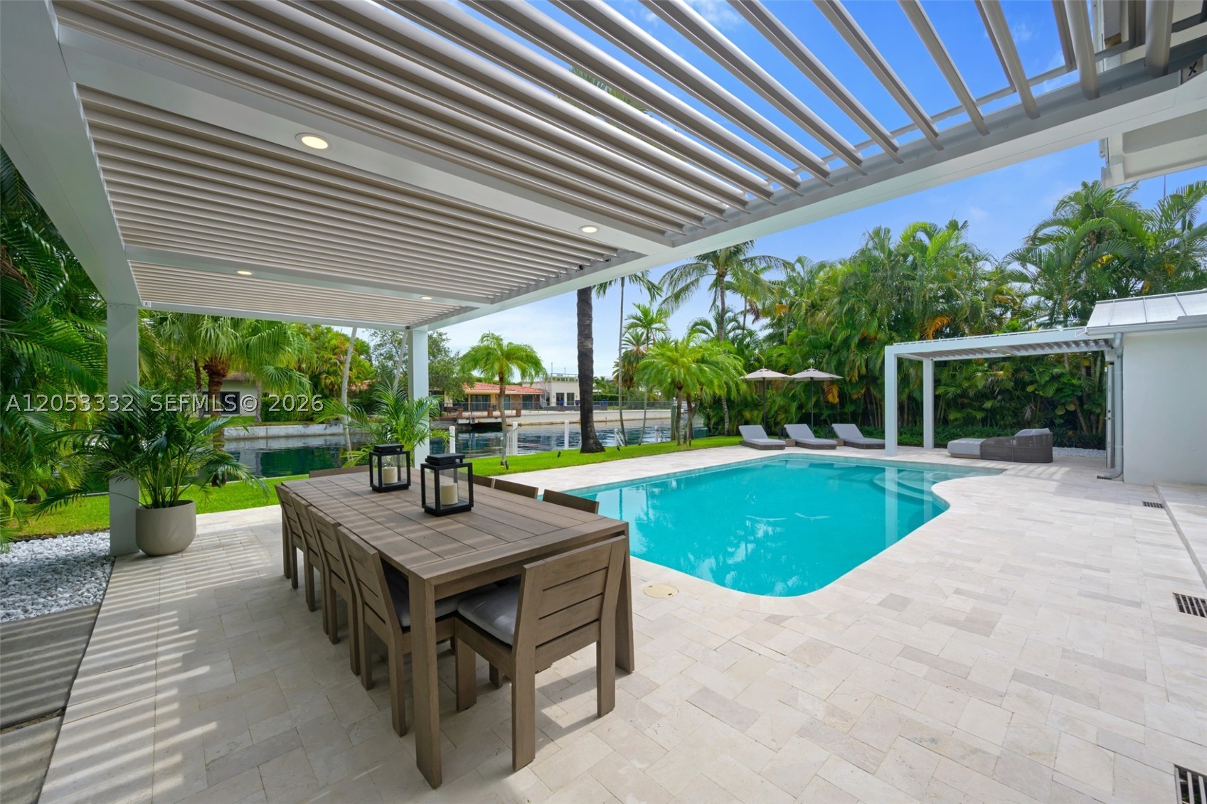 2273 Bayview Ln North Miami, FL 33181