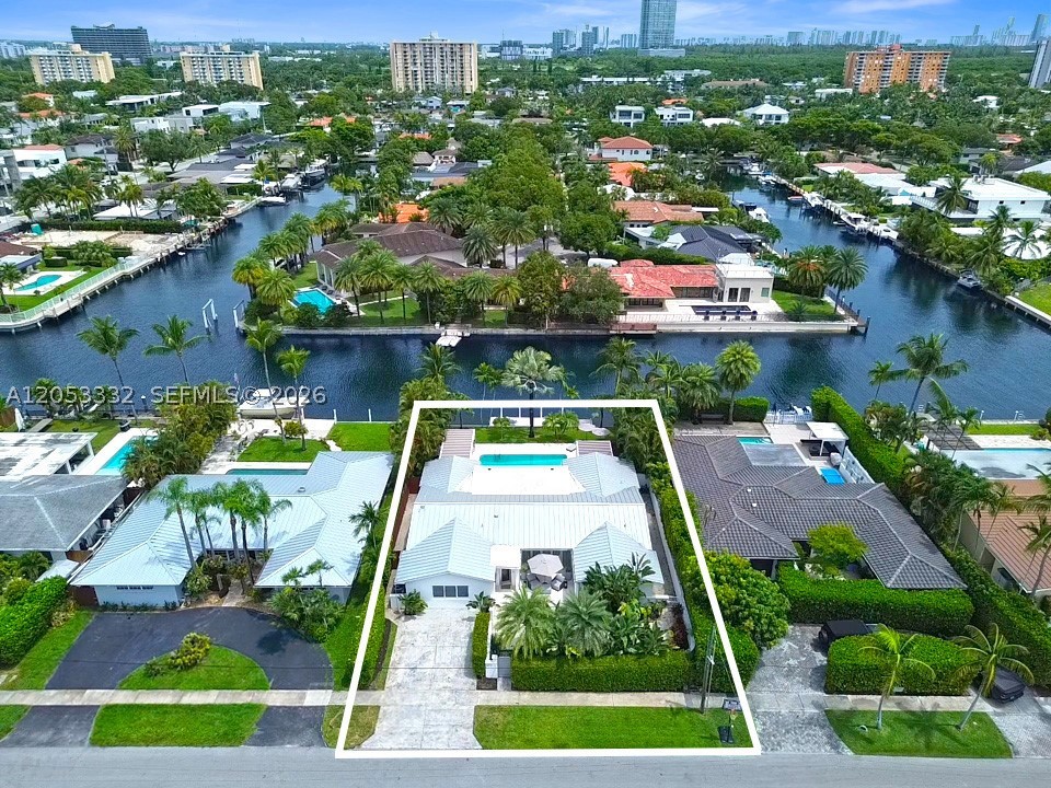 2273 Bayview Ln North Miami, FL 33181