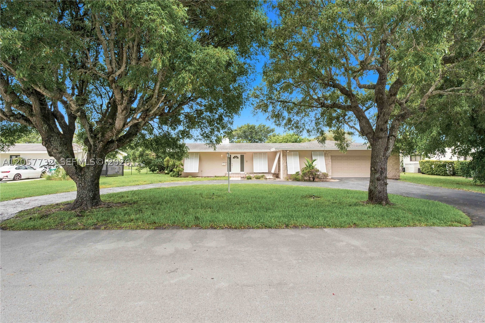 8010 SW 139th Ter Palmetto Bay, FL 33158