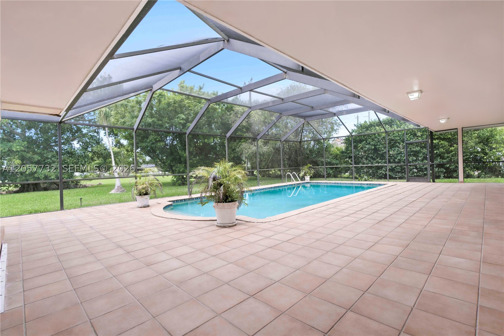8010 SW 139th Ter Palmetto Bay, FL 33158