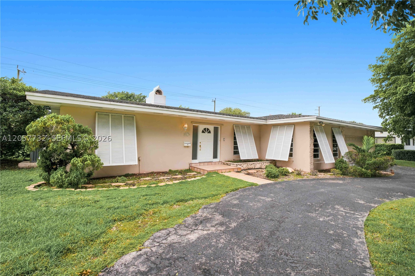 8010 SW 139th Ter Palmetto Bay, FL 33158