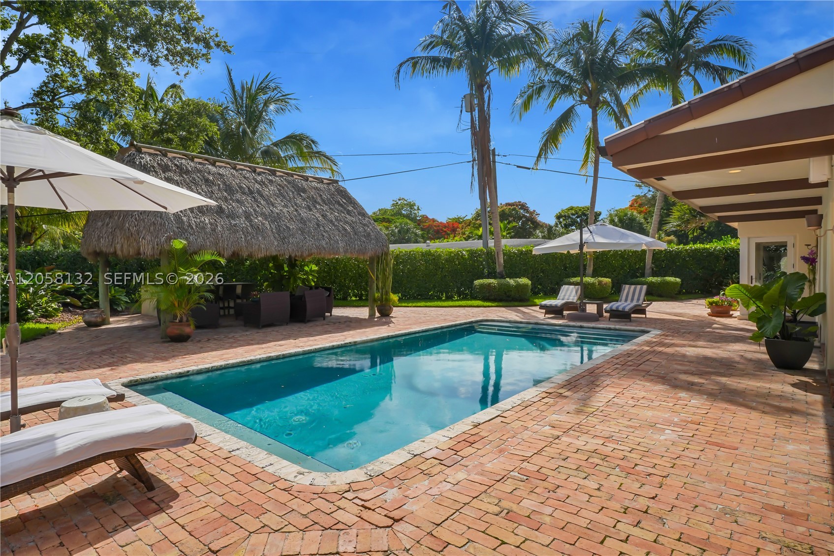 7400 SW 81st Ave Miami, FL 33143