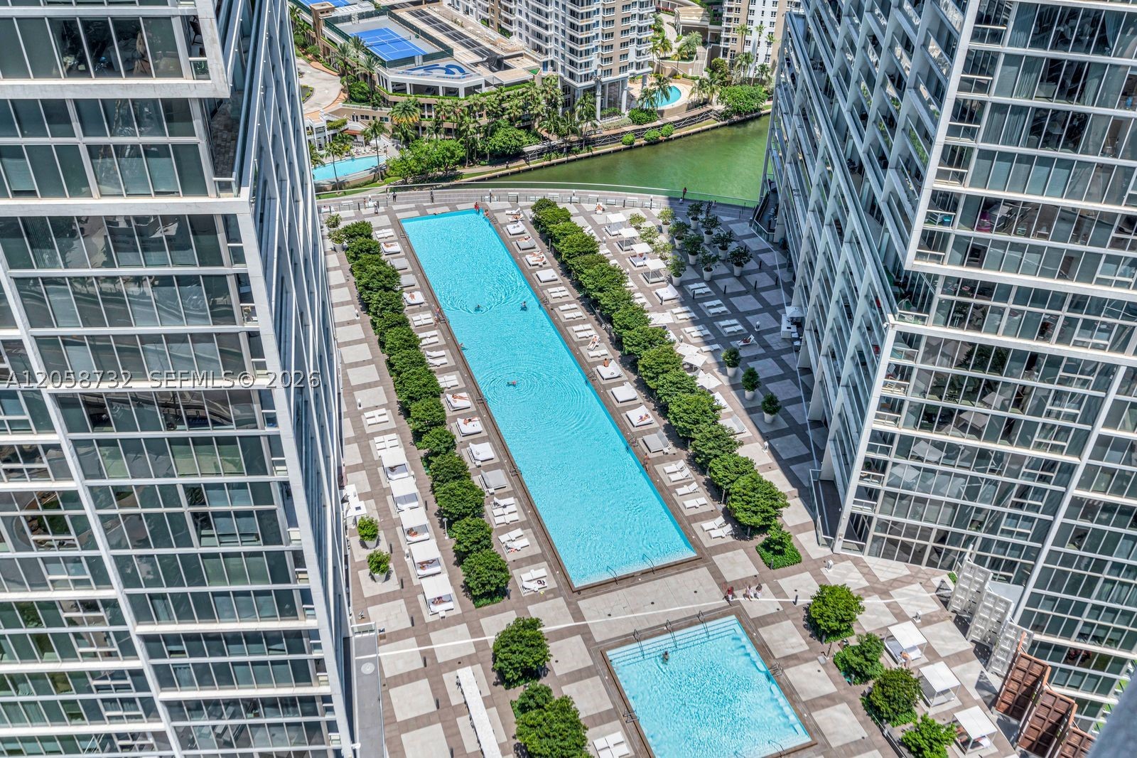 image Icon Brickell III (W Miami)3