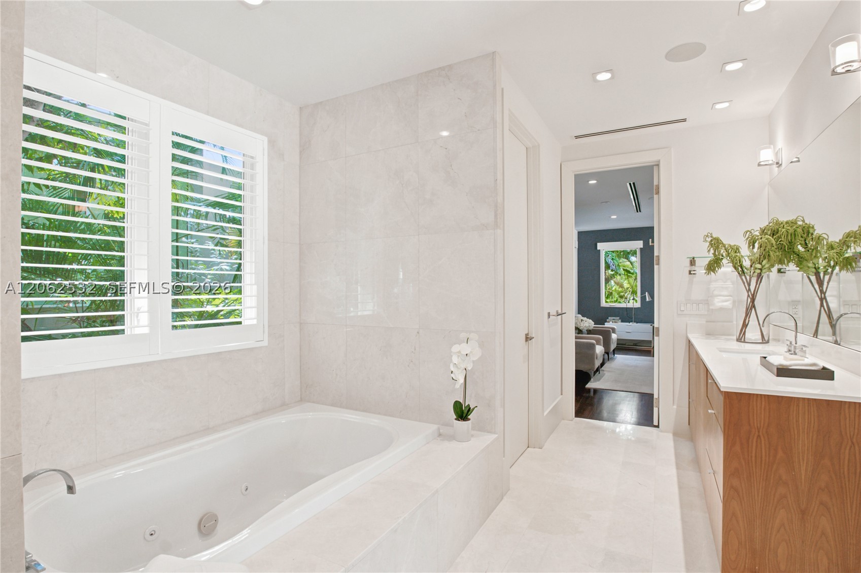 2820 Brickell Ave Miami, FL 33129