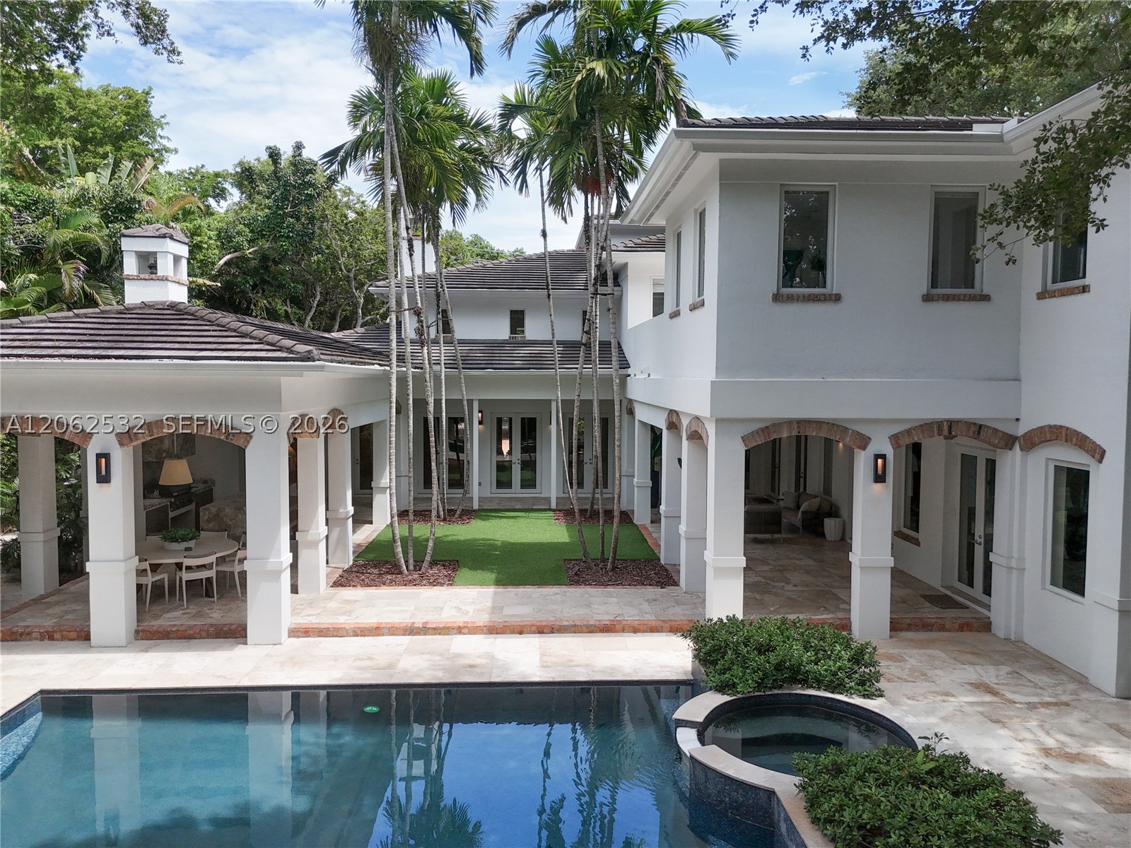 2820 Brickell Ave Miami, FL 33129