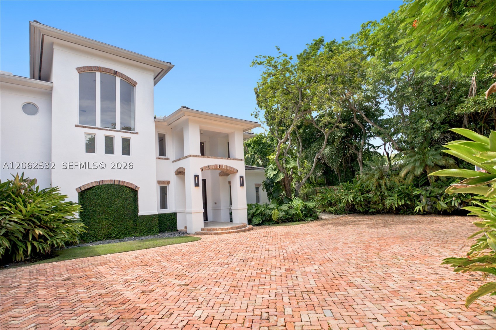 2820 Brickell Ave Miami, FL 33129