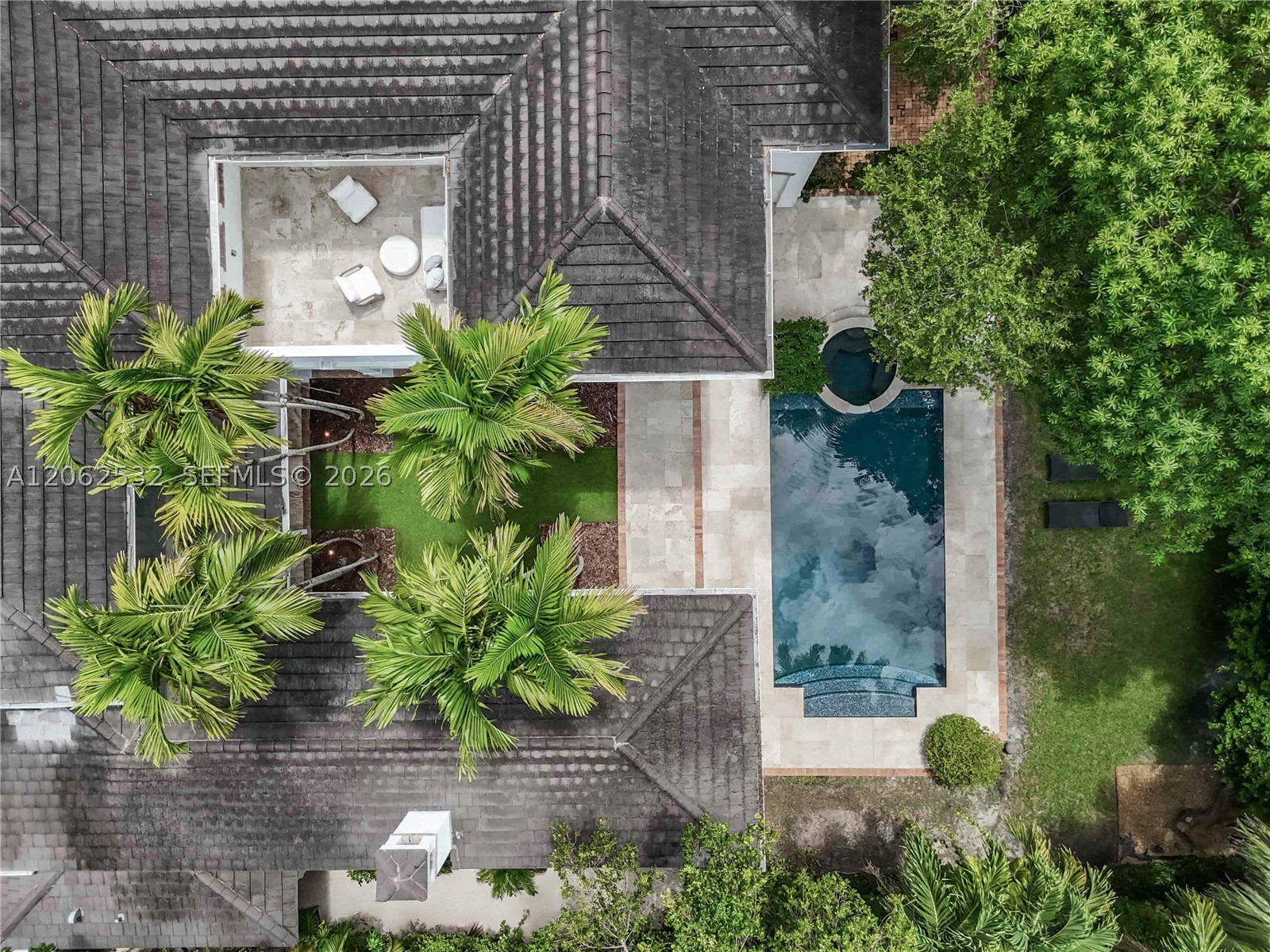 2820 Brickell Ave Miami, FL 33129
