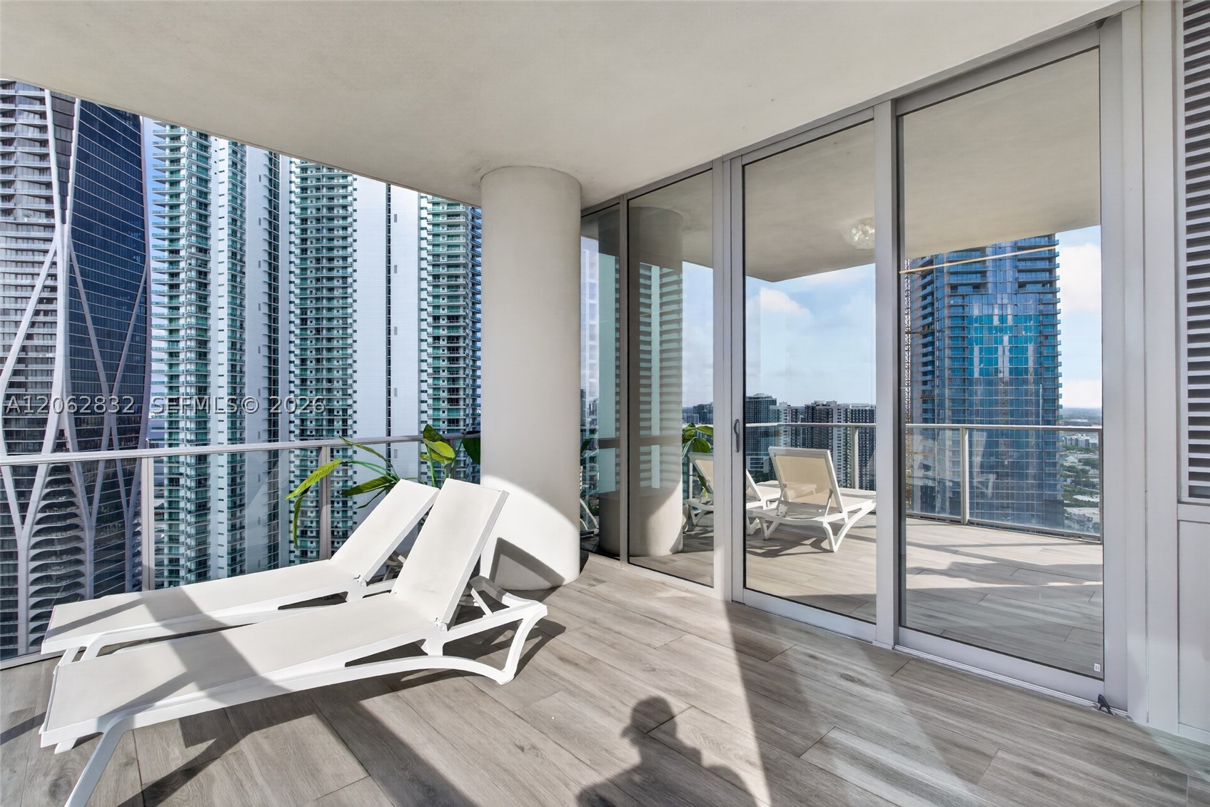 image Paramount Miami Worldcenter1