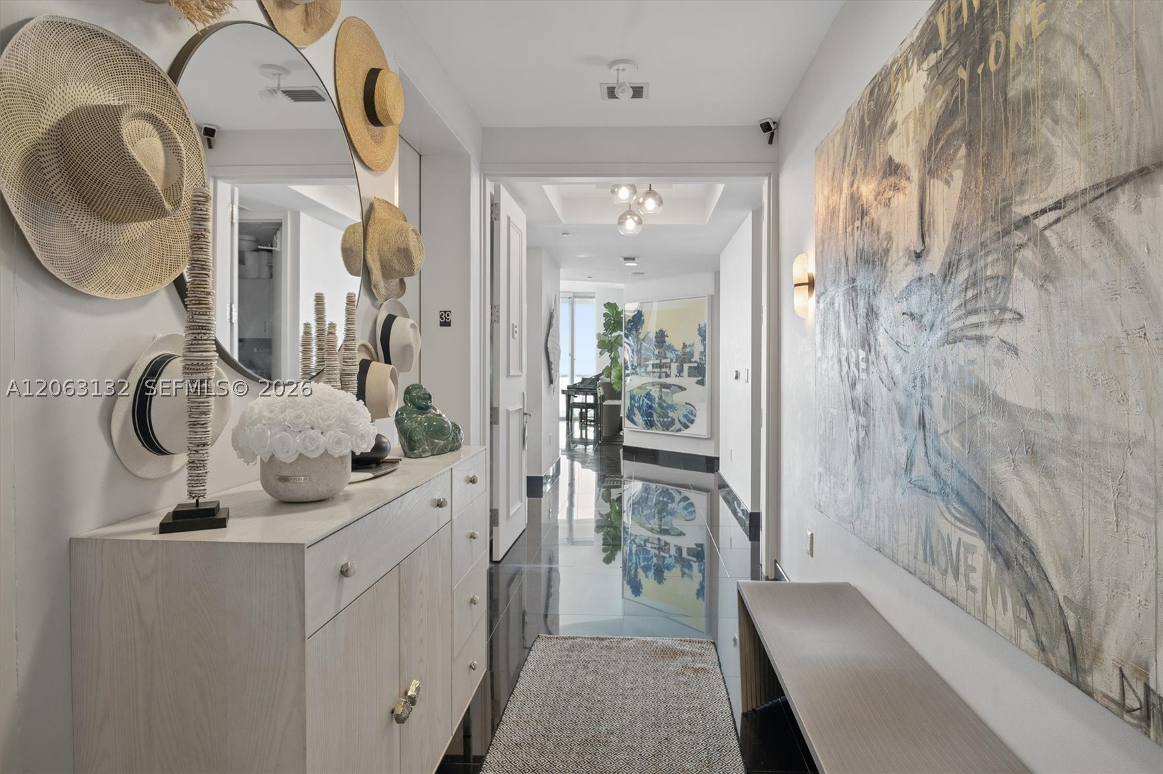 100 S Pointe Dr #3906 Miami Beach, FL 33139