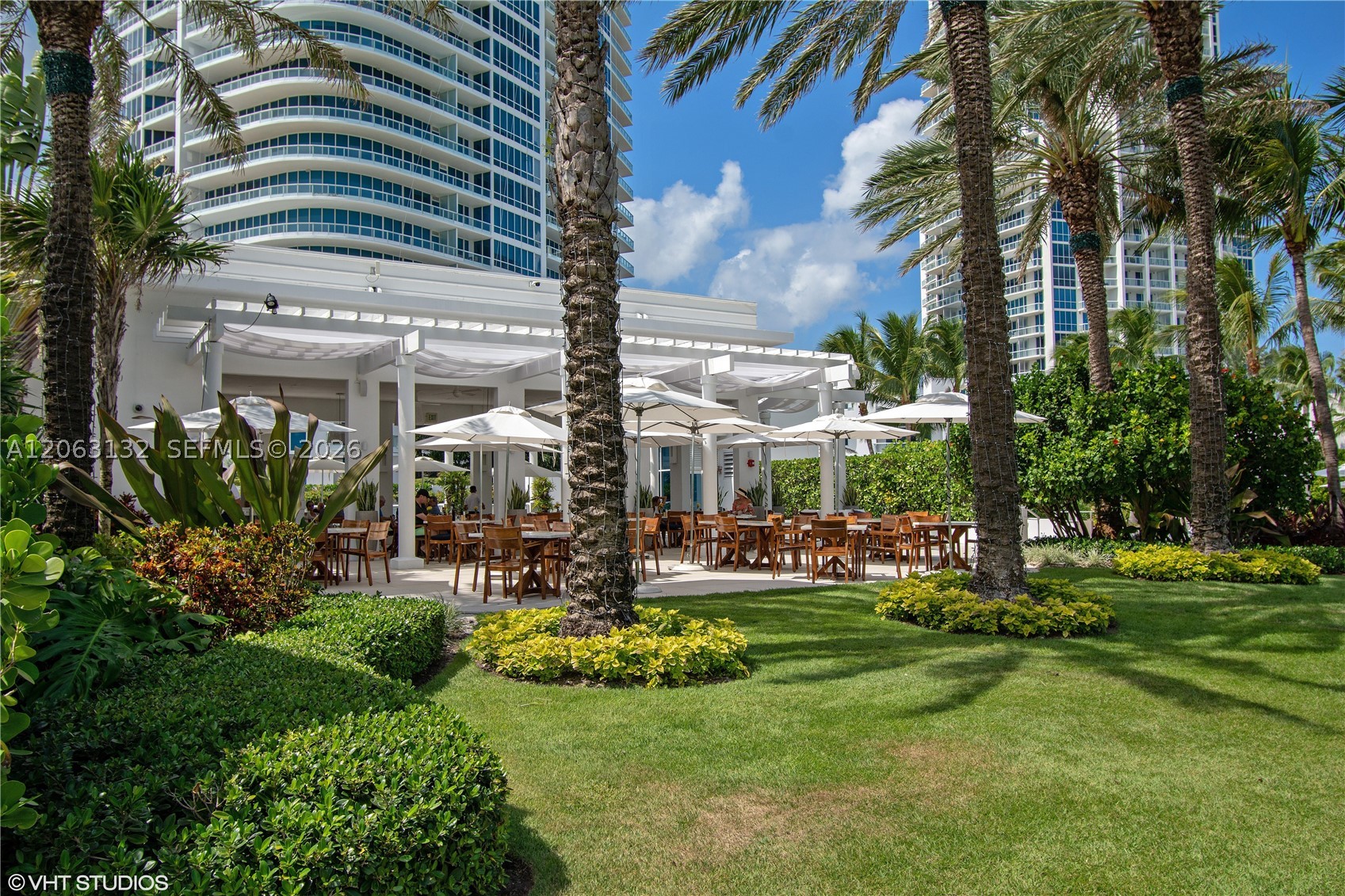 100 S Pointe Dr #3906 Miami Beach, FL 33139