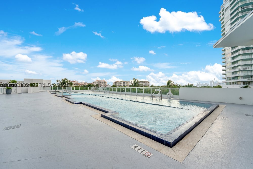 100 S Pointe Dr #3906 Miami Beach, FL 33139
