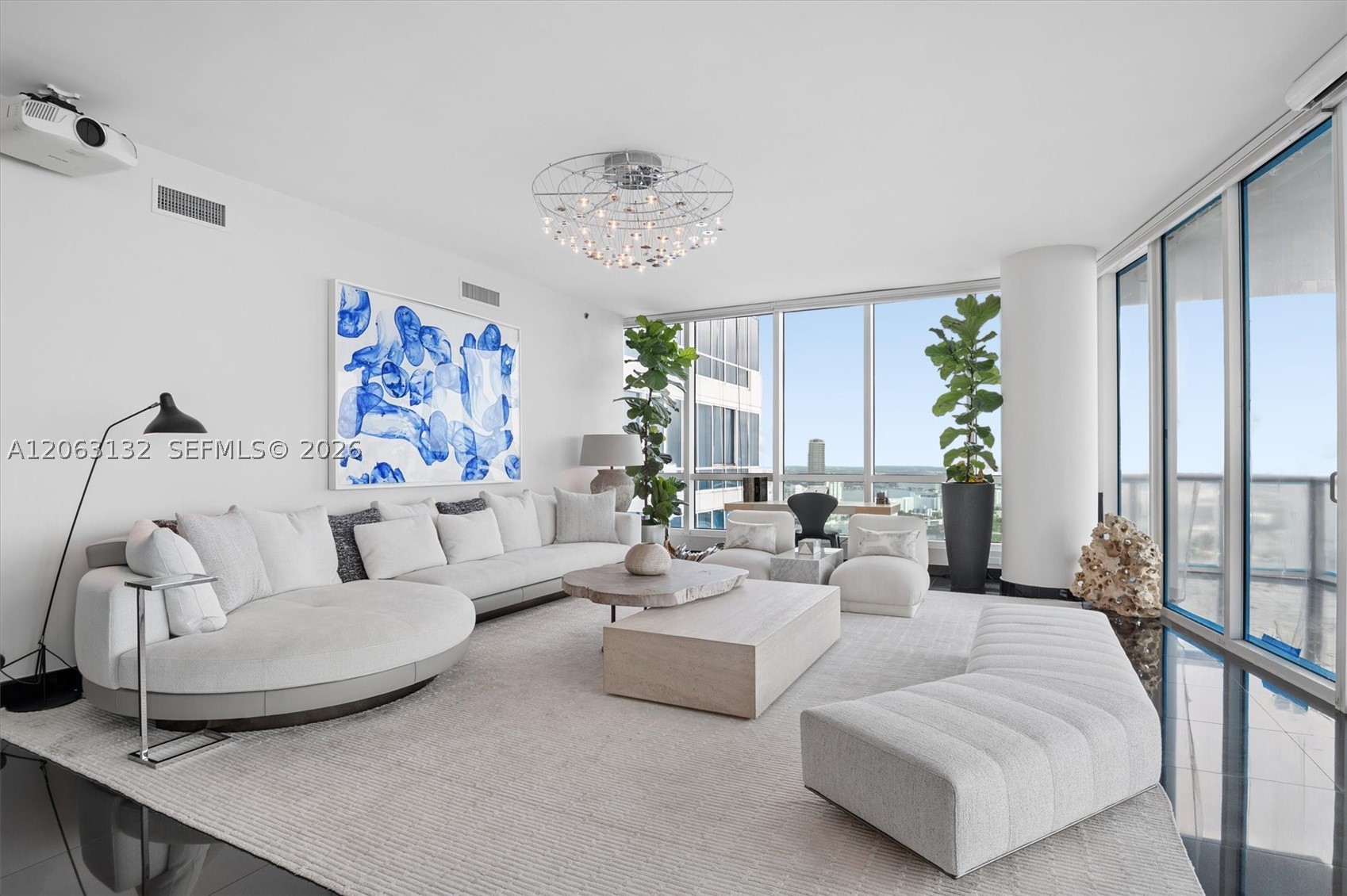 100 S Pointe Dr #3906 Miami Beach, FL 33139
