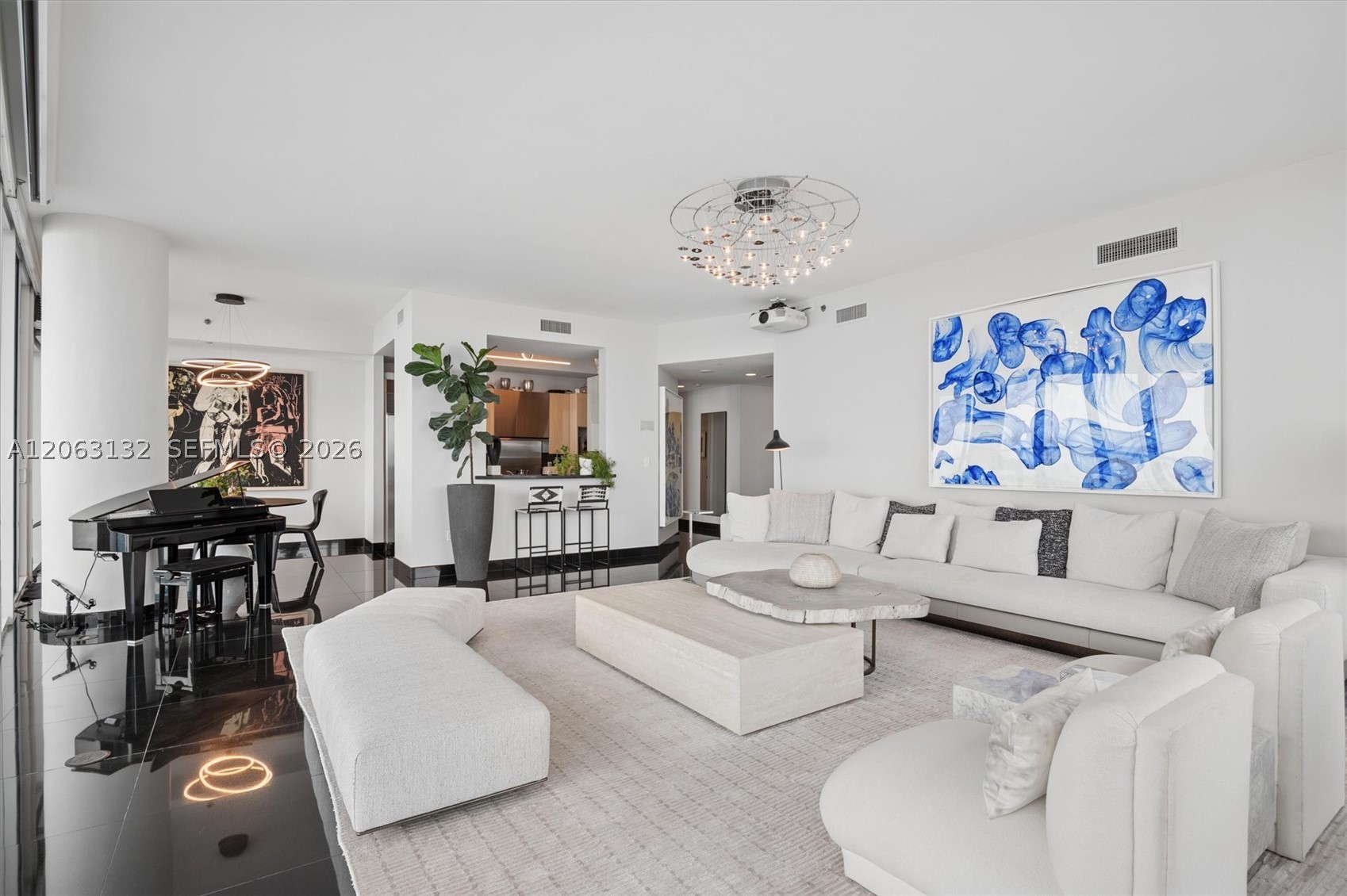 100 S Pointe Dr #3906 Miami Beach, FL 33139