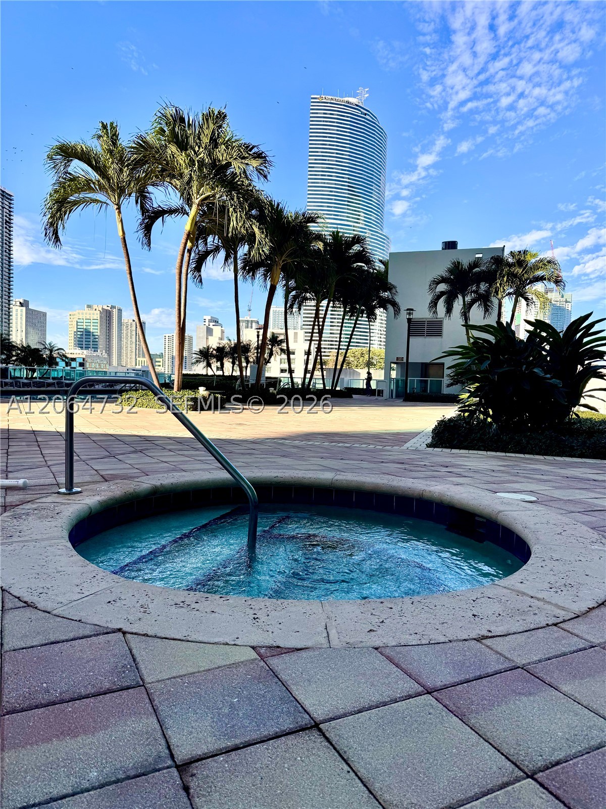 image Brickell on the River North25