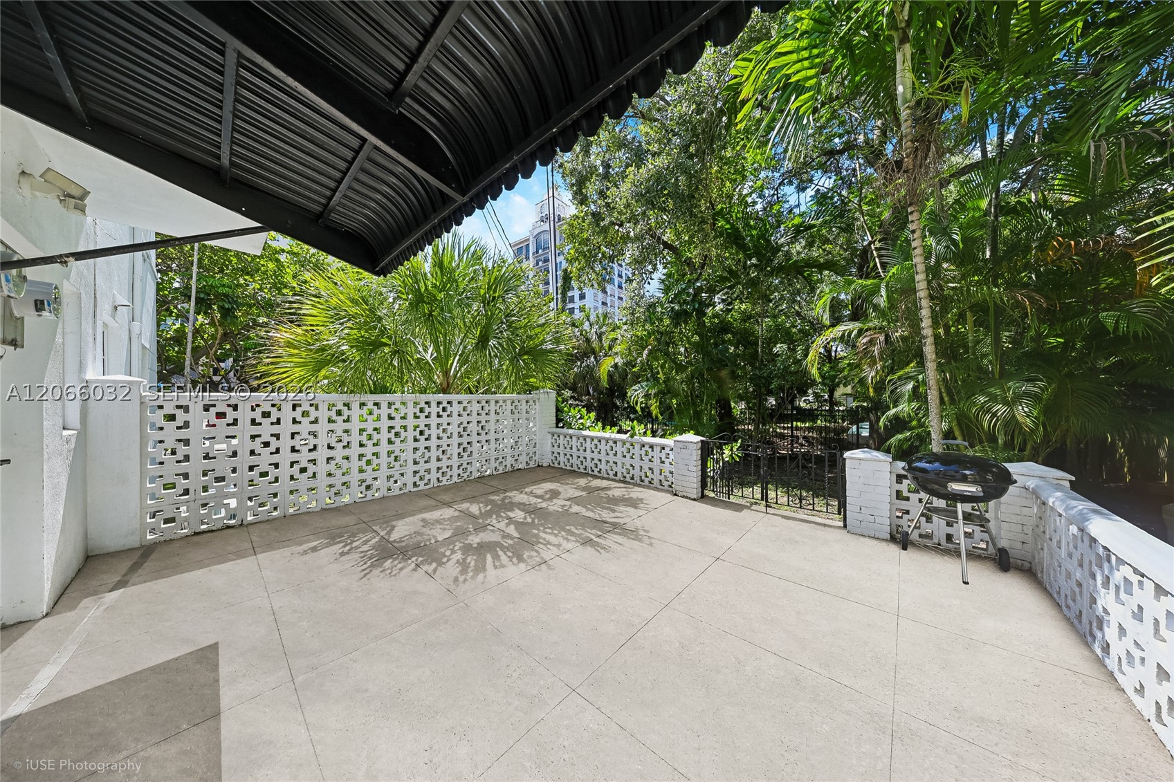 400 Alcazar Ave Coral Gables, FL 33134