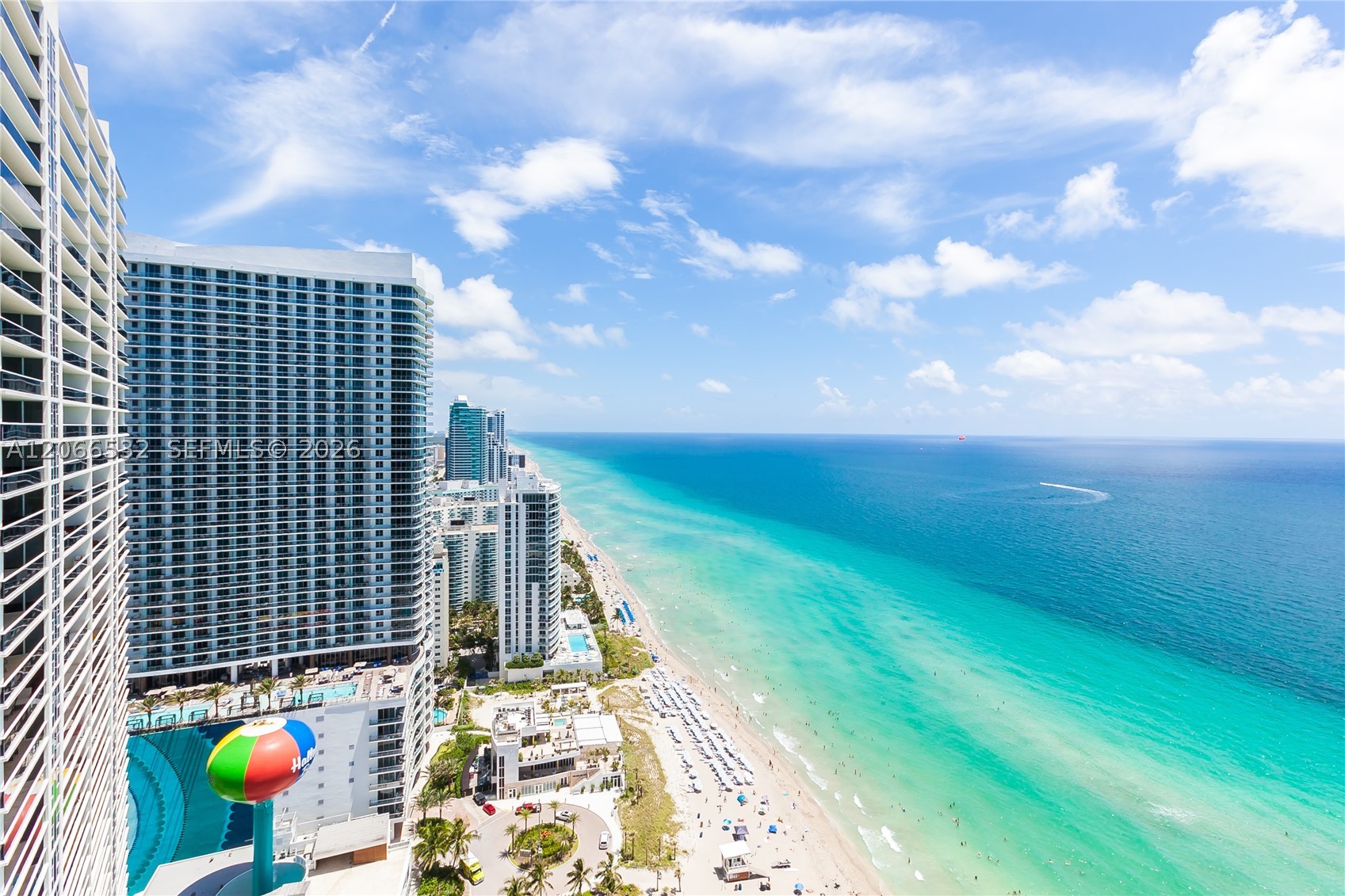 image Beach Club 243