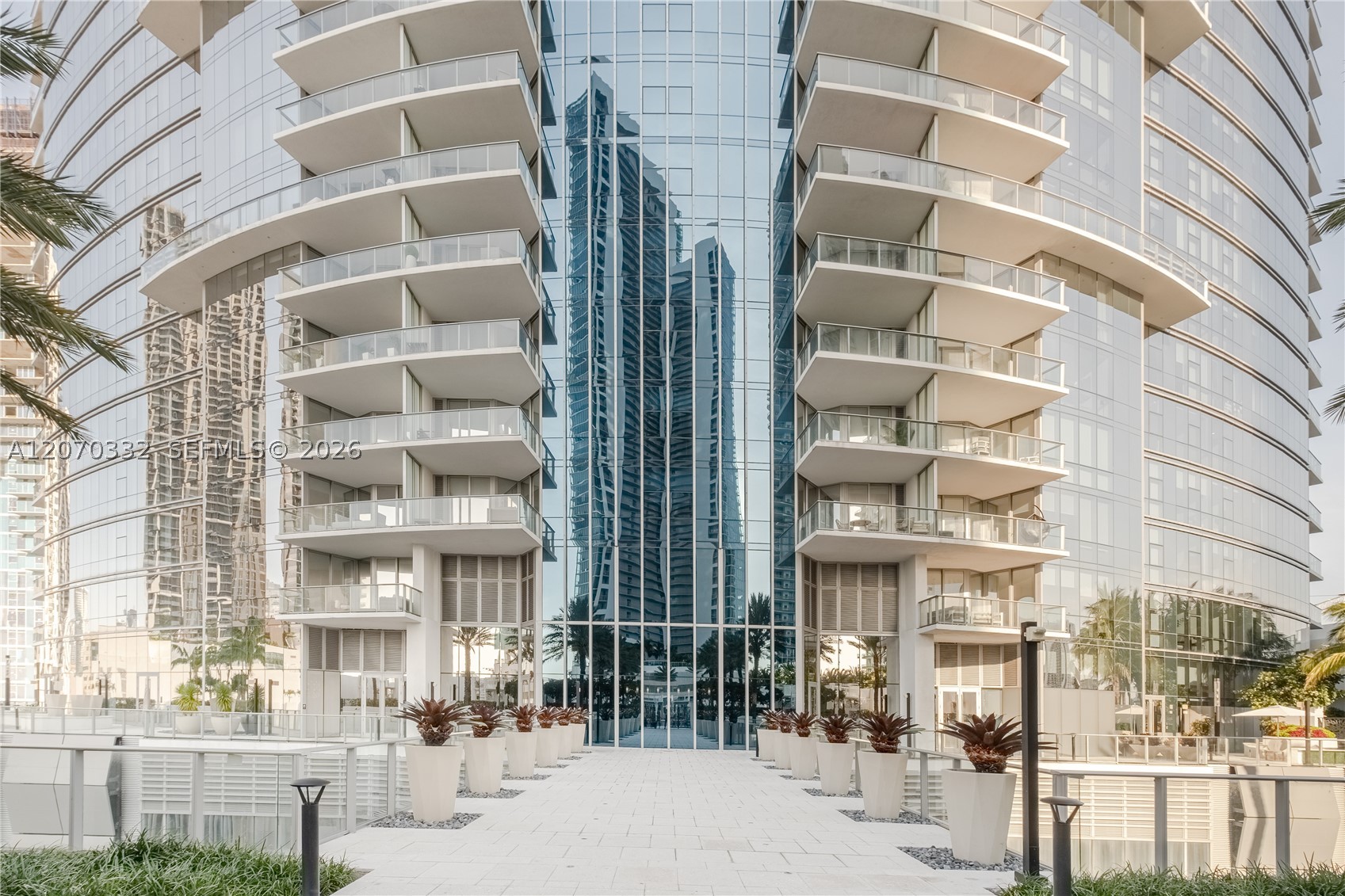 image Paramount Miami Worldcenter40