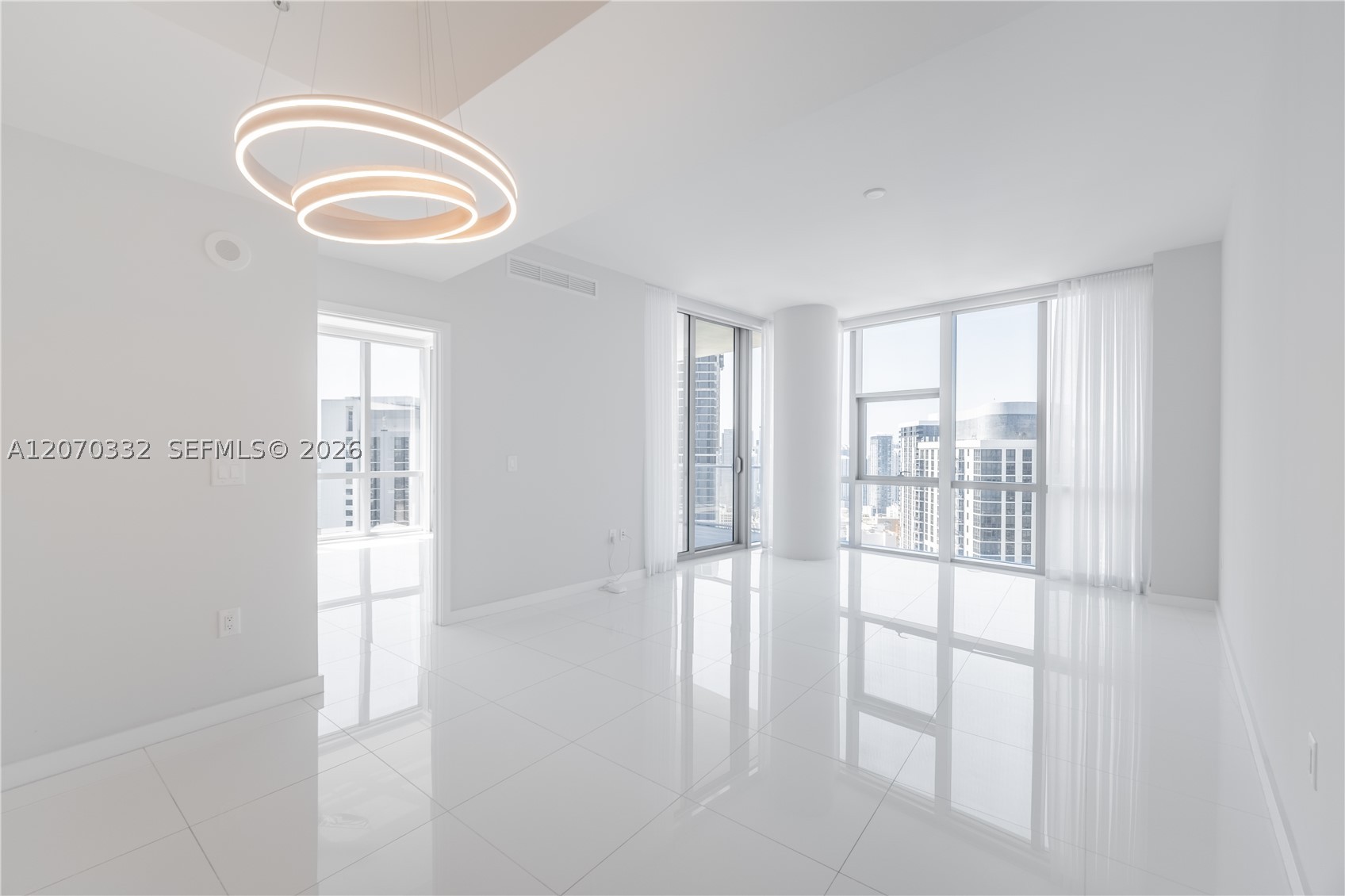 image Paramount Miami Worldcenter4