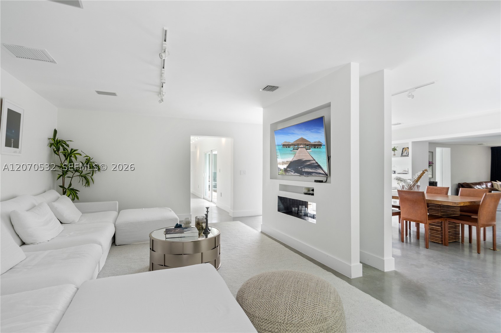 4001 Monserrate St Coral Gables, FL 33146