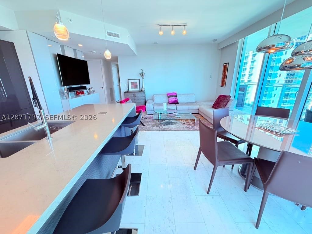 image The Bond on Brickell9