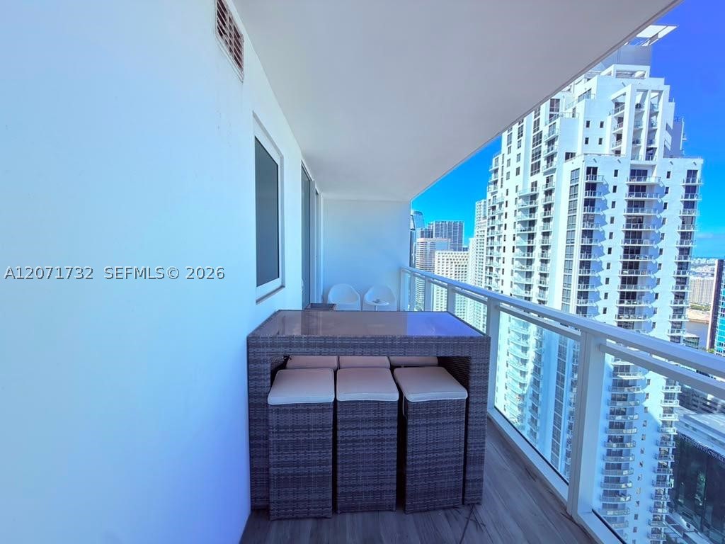 image The Bond on Brickell10